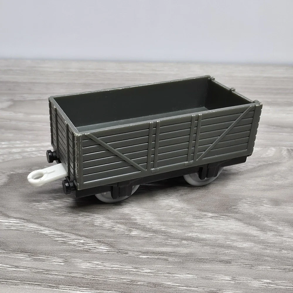 Thomas and Friends Trackmaster Gray Wooden Truck Cargo 2009 Gullane